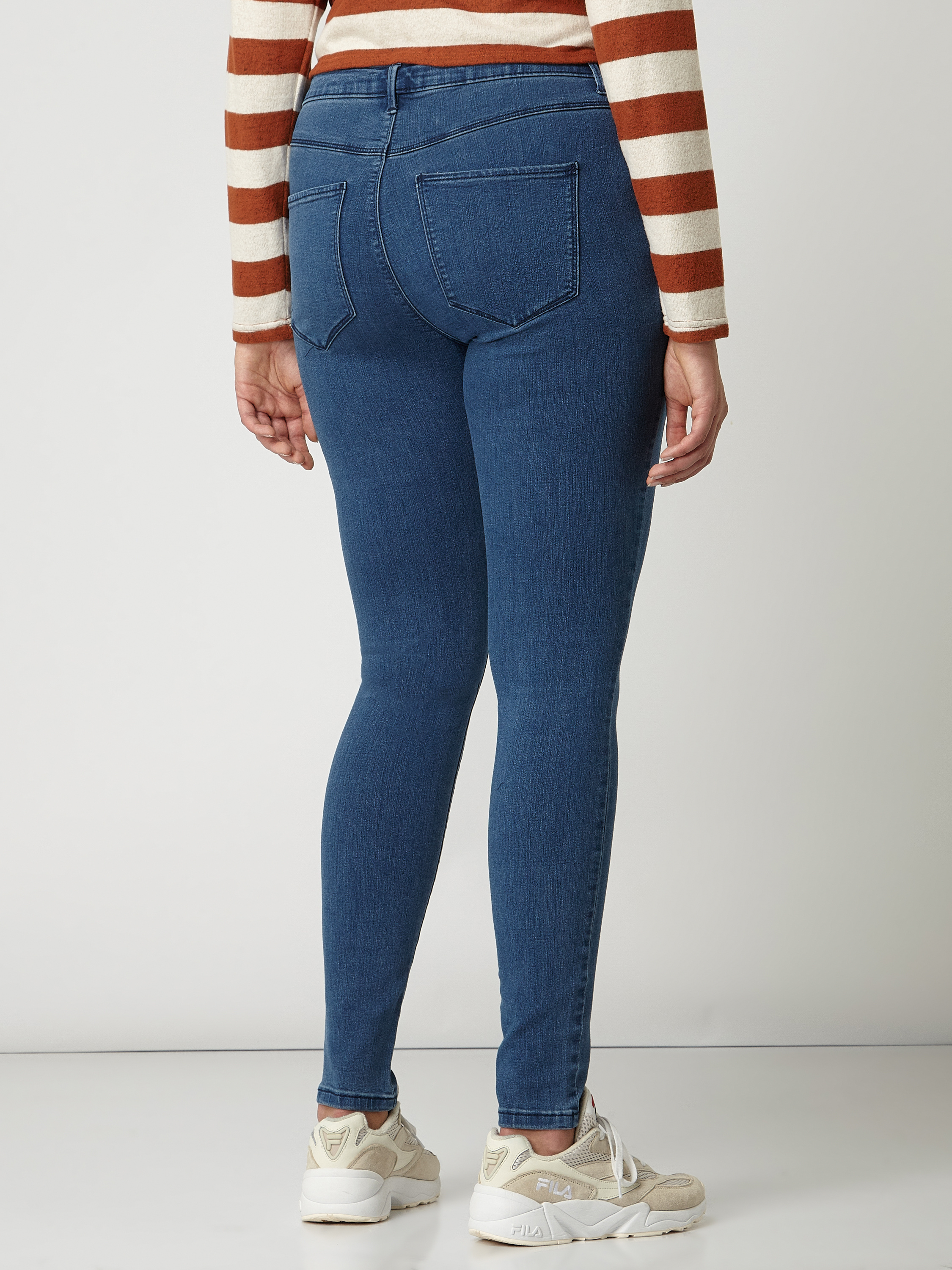 ONLY CARMAKOMA Damen Skinny Jeans – Mittlere Taille, Figurbetonter Schnitt, Mit Gürtelschlaufen