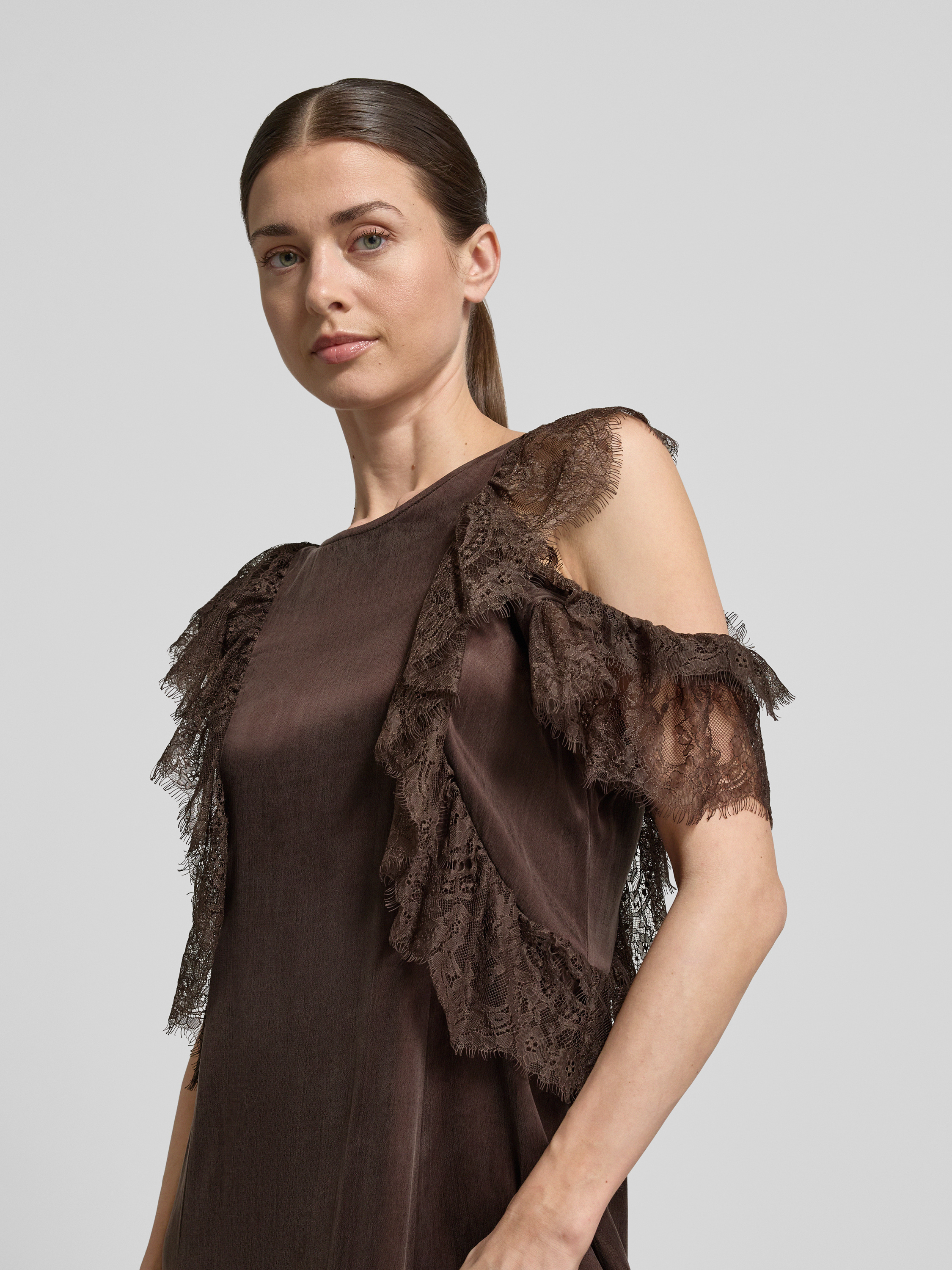 Cph Muse Midikleid In Asymmetrischer Form Mit Spitzenbesatz schoko 