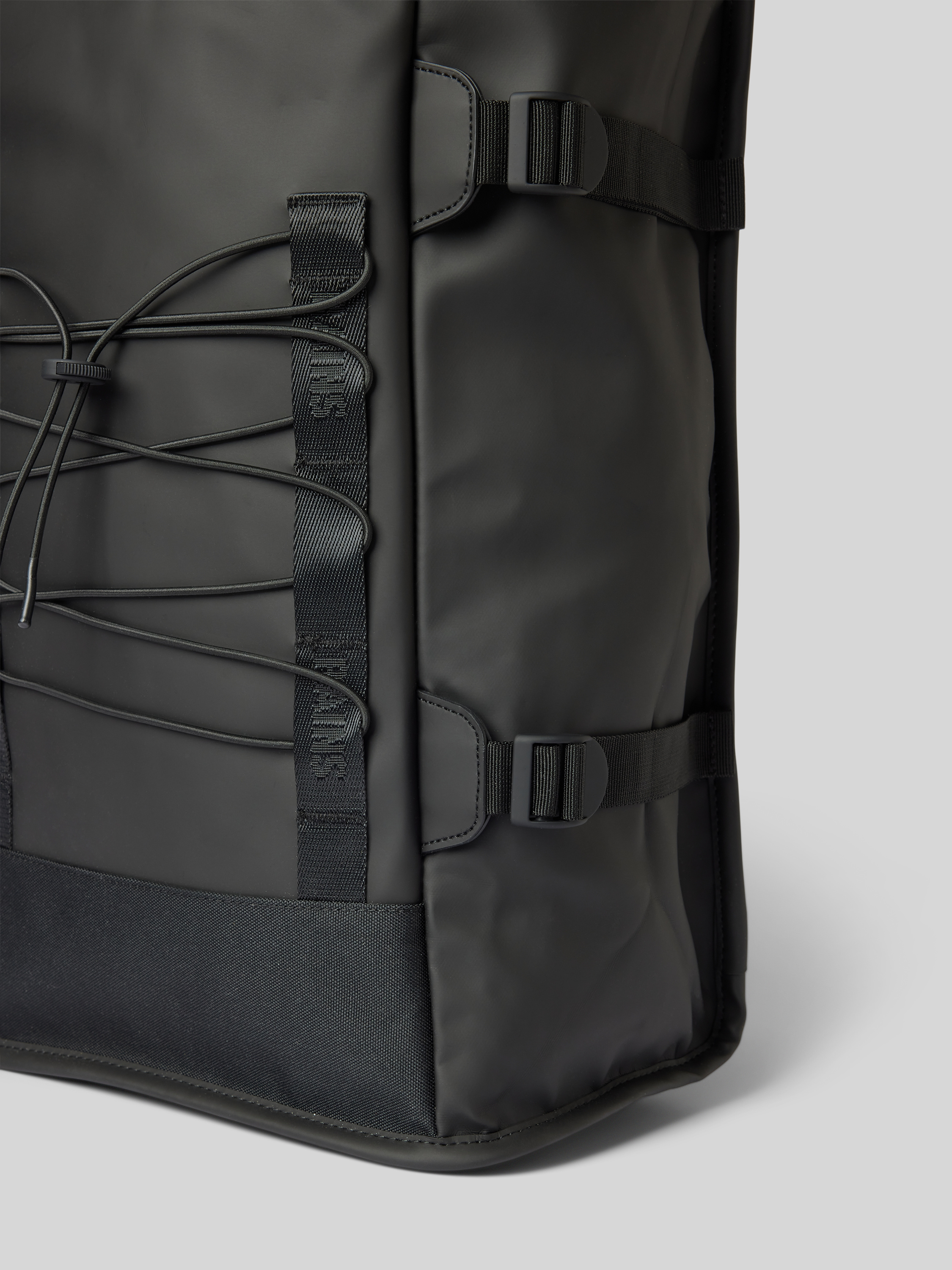 RAINS Rucksack in unifarbenem Design (black) online kaufen