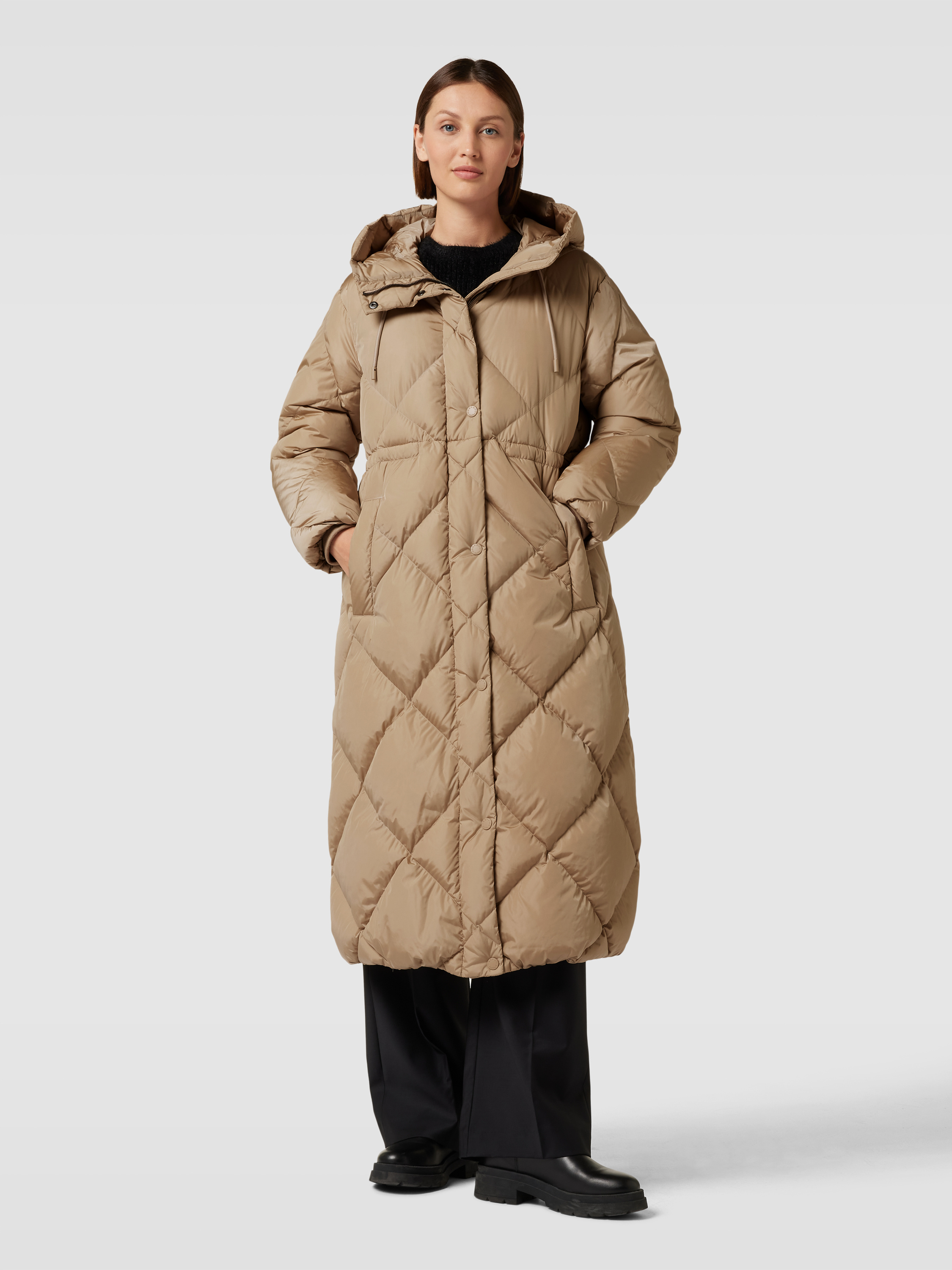 Weekend Max Mara Gewatteerde lange jas met steekzakken, model