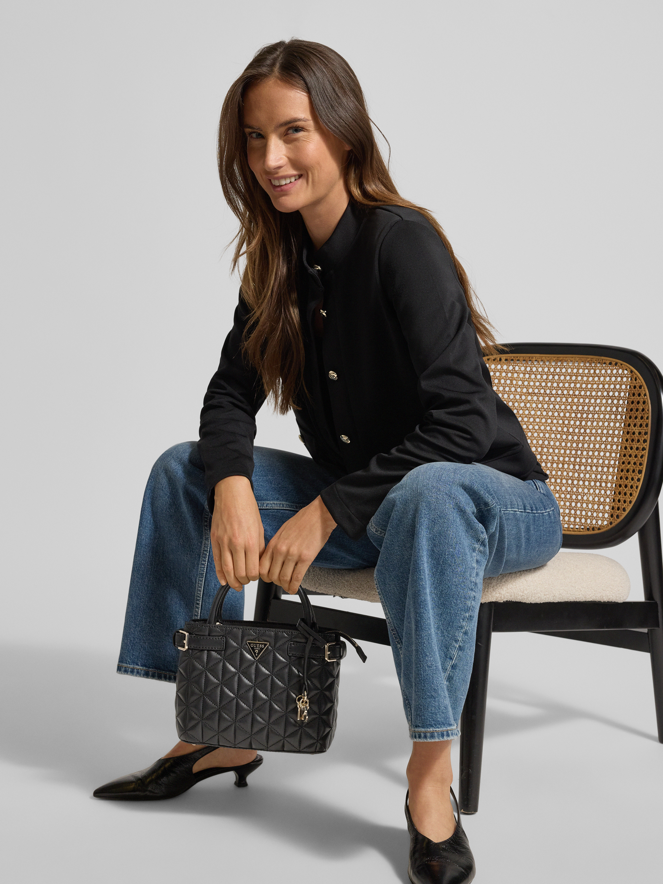 Guess PAISLEIGH SATCHEL - Handtas - black/zwart
