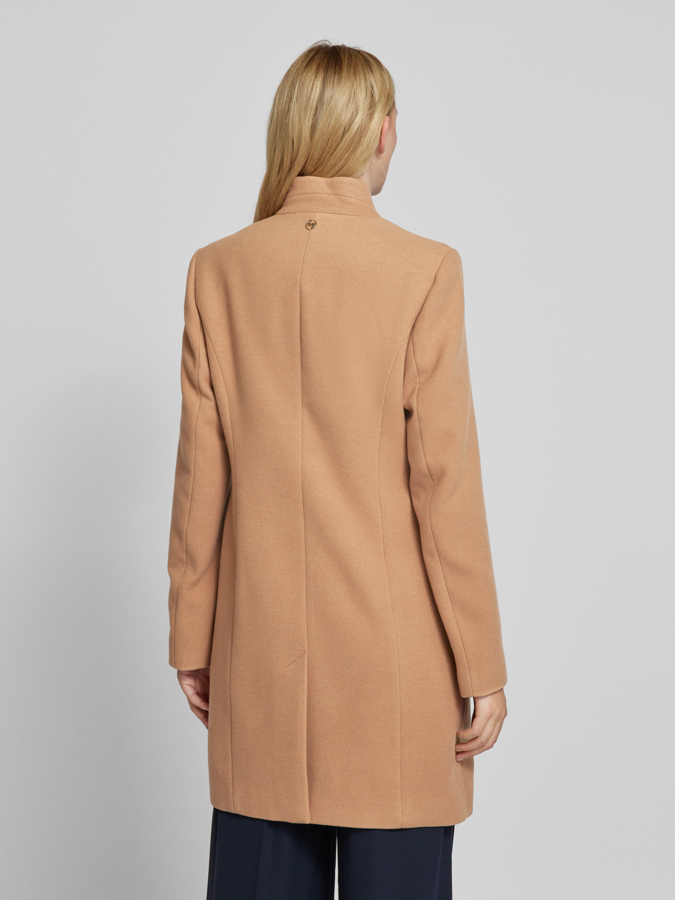 comma Jas met opstaande kraag in camel online kopen | P&C