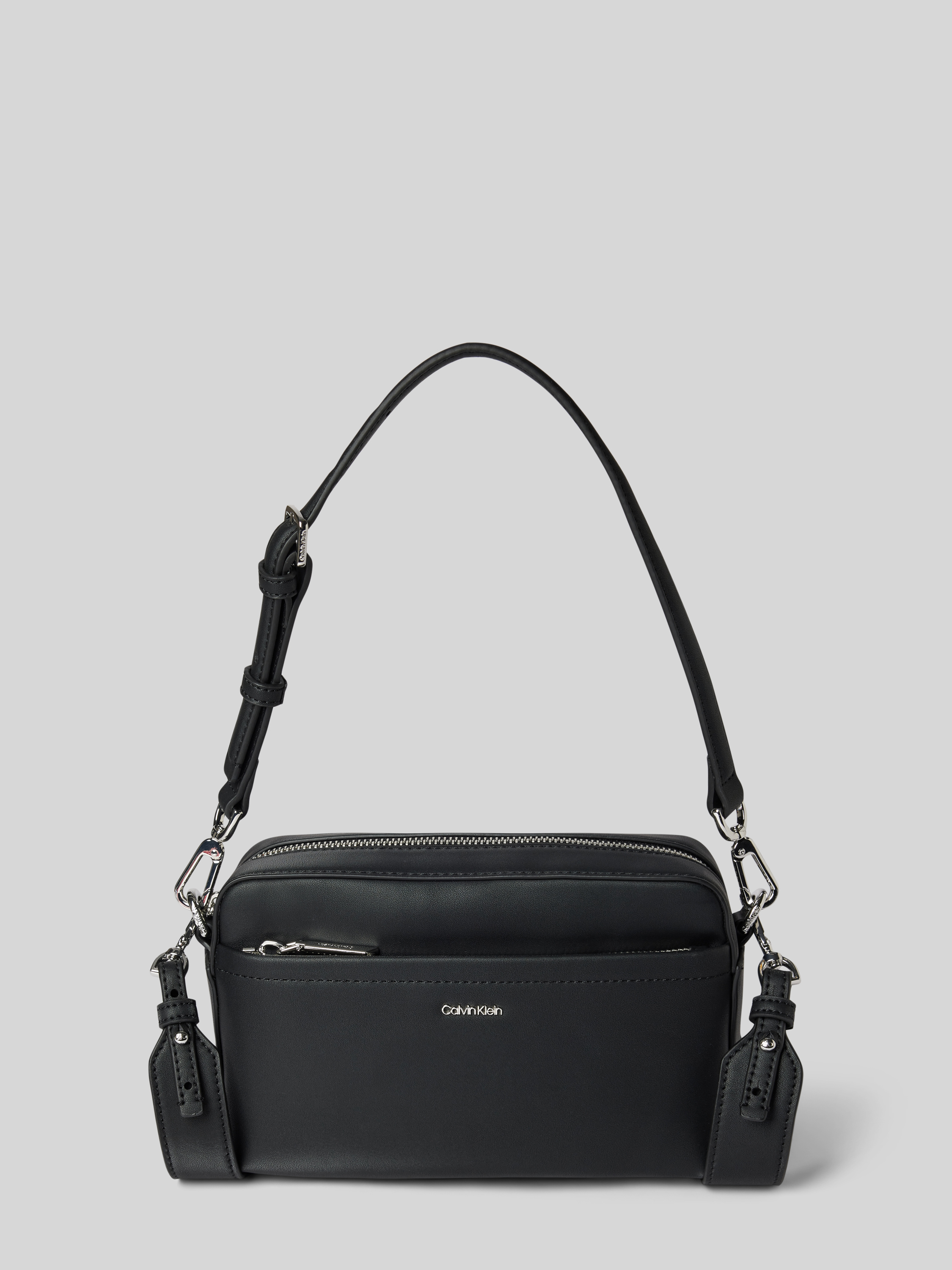 CK Calvin Klein Camera Bag mit Label-Detail Modell 'CK MUST' (black ...