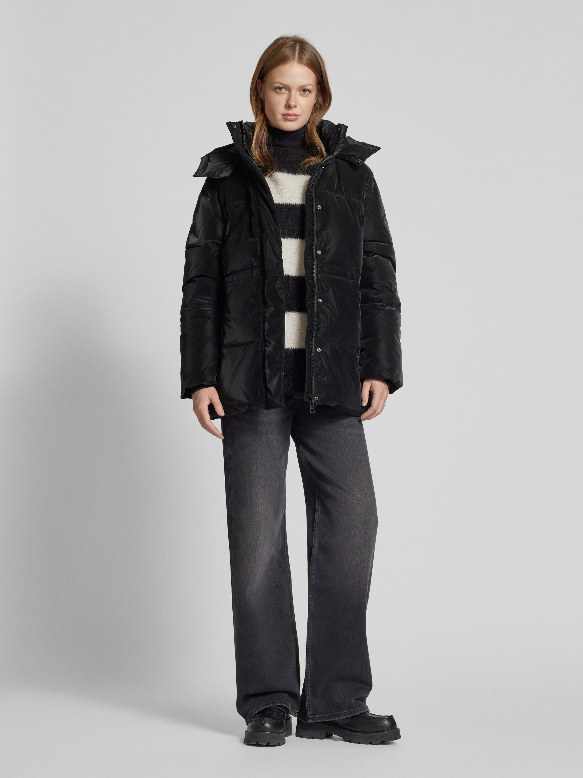 Kup online Jake*s Casual Kurtka pikowana z kapturem (czarny)