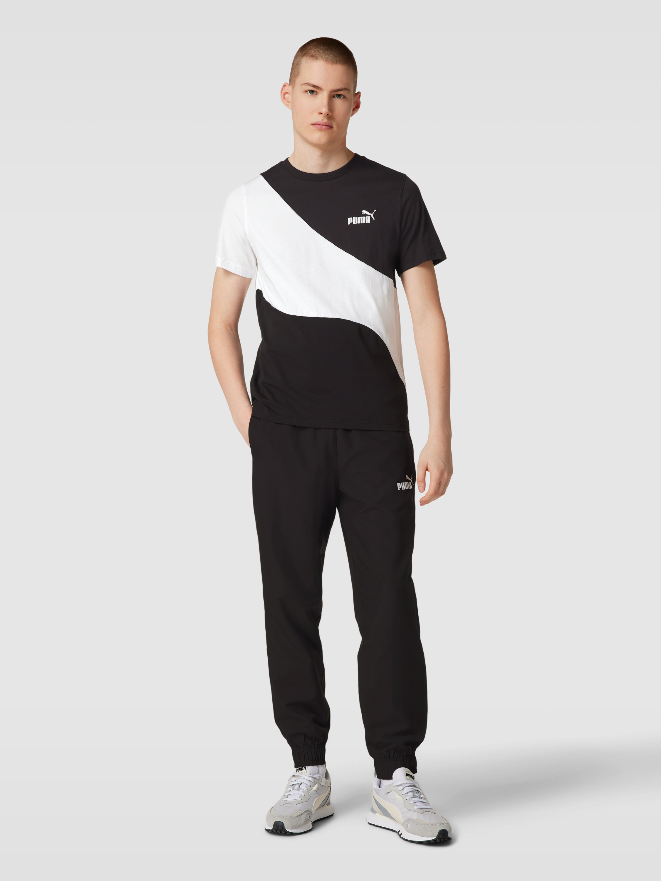 pppp PUMA BLUZA MĘSKA OCIEPLANA ESS BIG LOGO HOODIE GRANATOWA