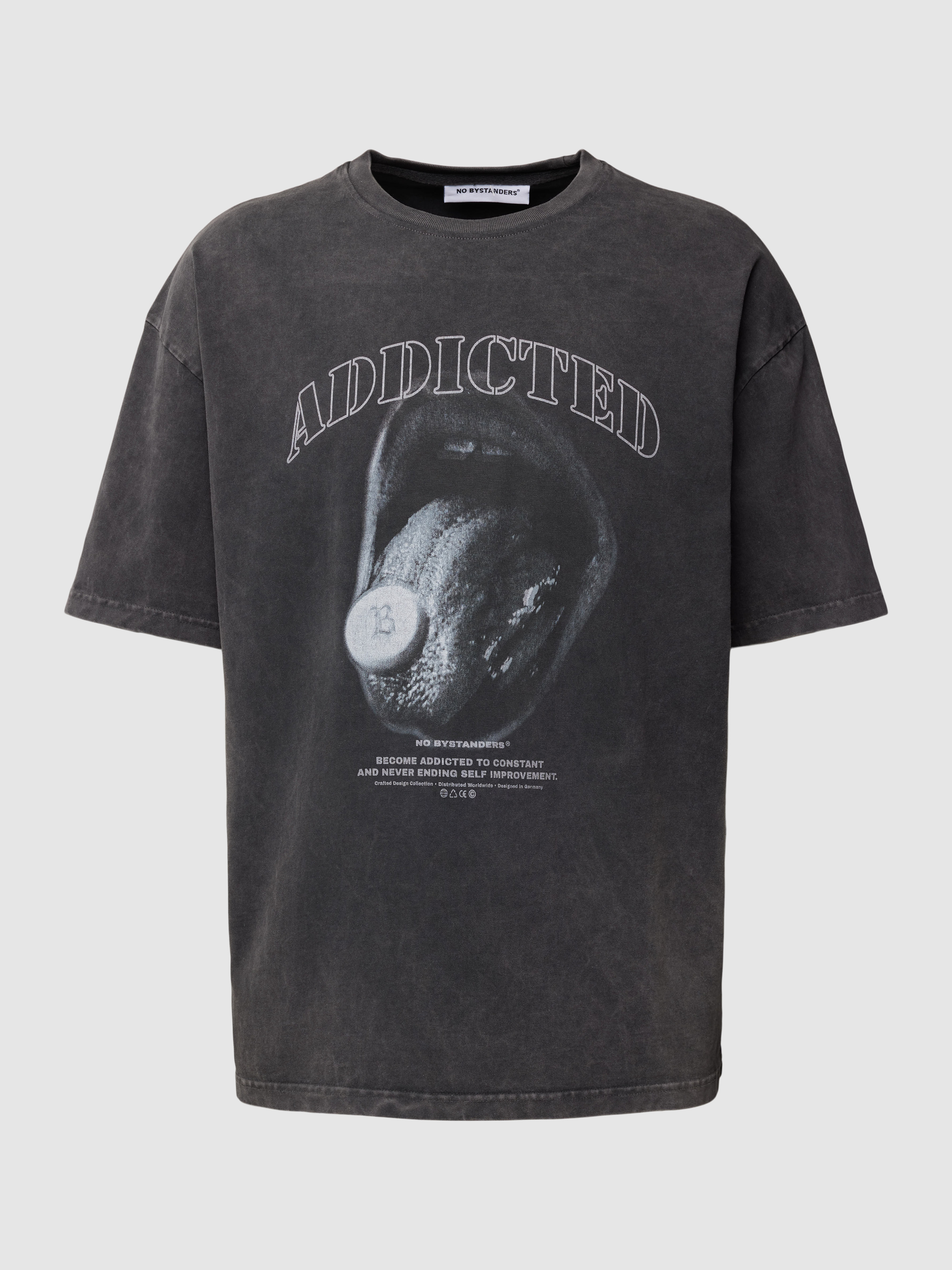 NO BYSTANDERS® T-Shirt mit Label-Motiv-Print Modell 'ADDICTED' (black ...