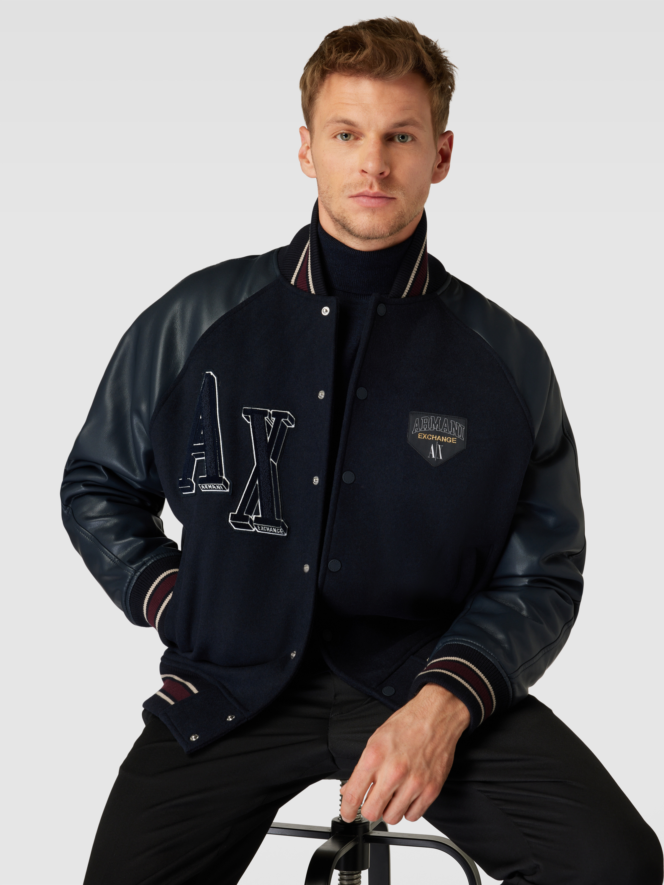 ARMANI EXCHANGE College-Jacke mit Label-Print (dunkelblau) online