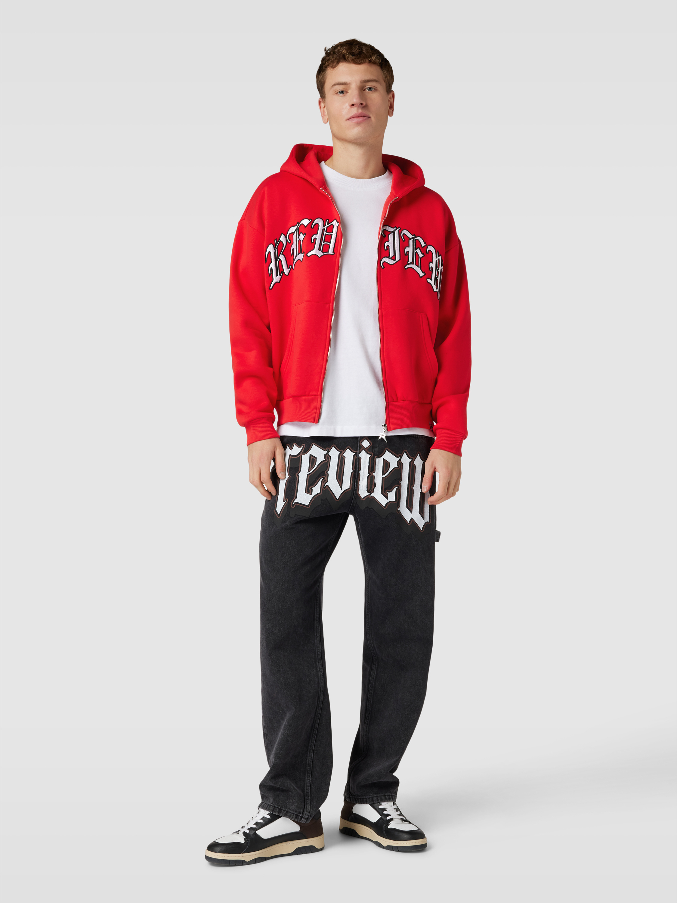 Kup online REVIEW Bluza rozpinana z haftem OLD ENGLISH (czerwony)