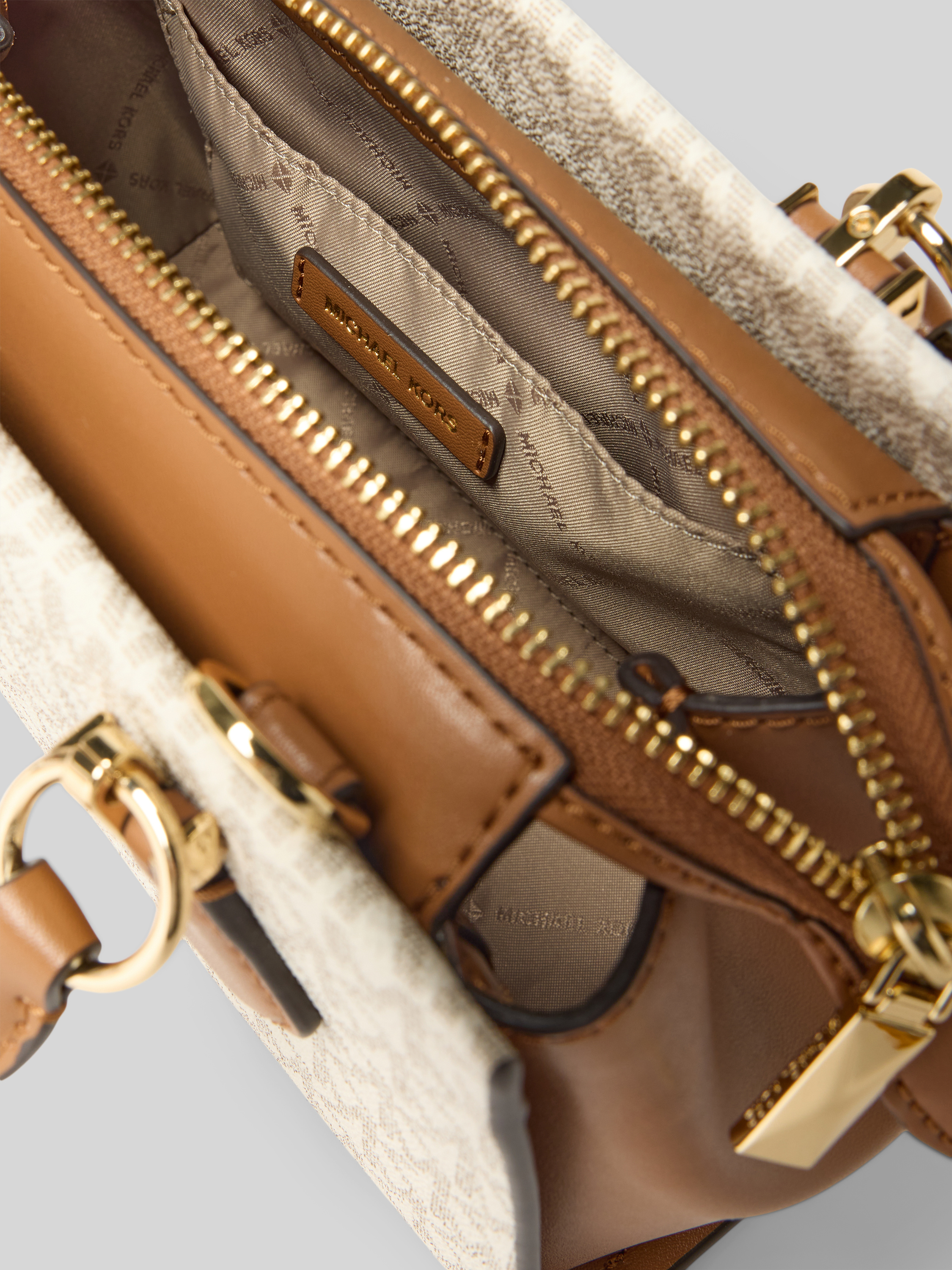 MICHAEL Michael Kors Shoulder Bag mit Allover-Logo-Print