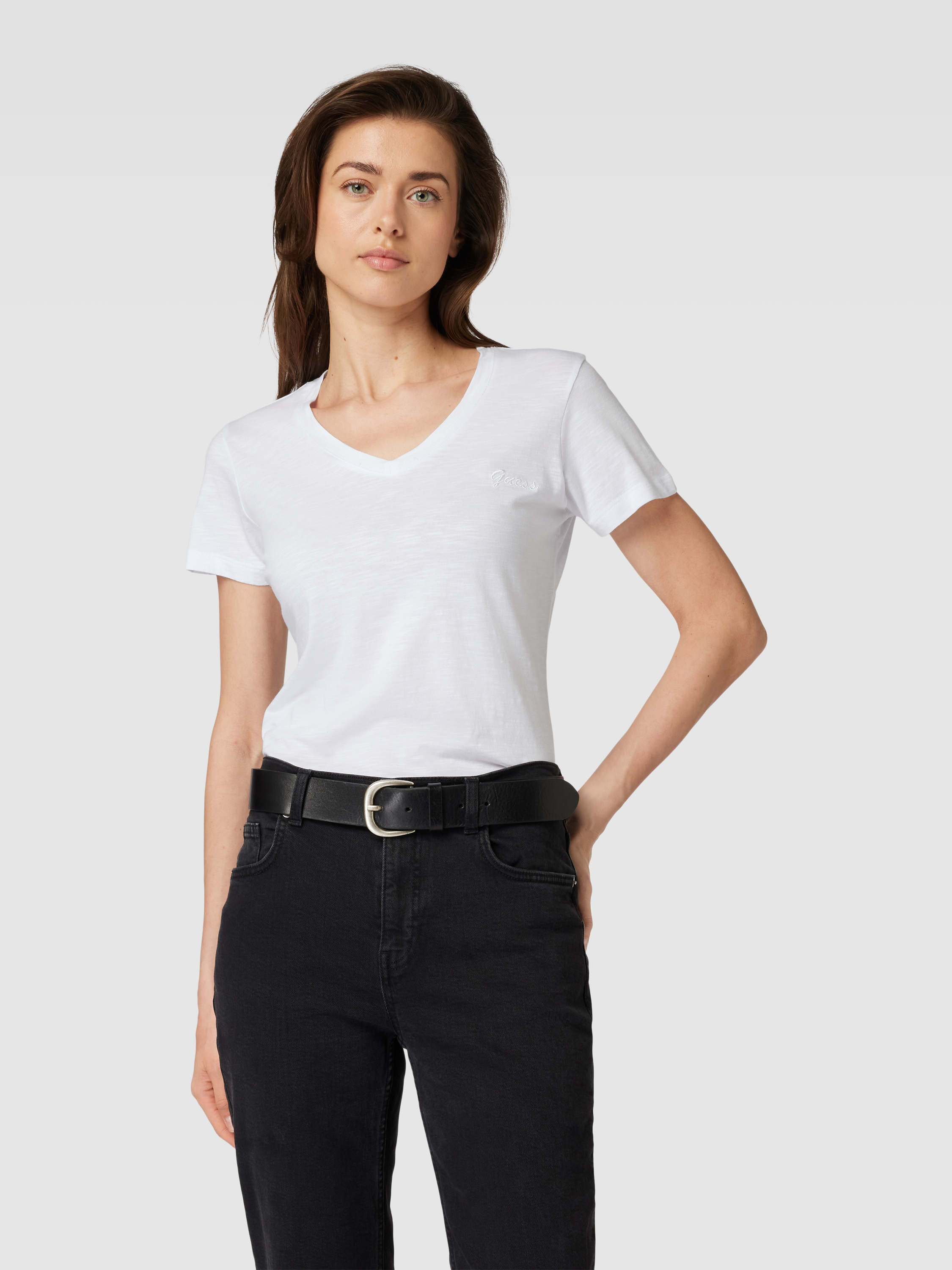 Shirt mit V-Ausschnitt (GOTS) main image 0