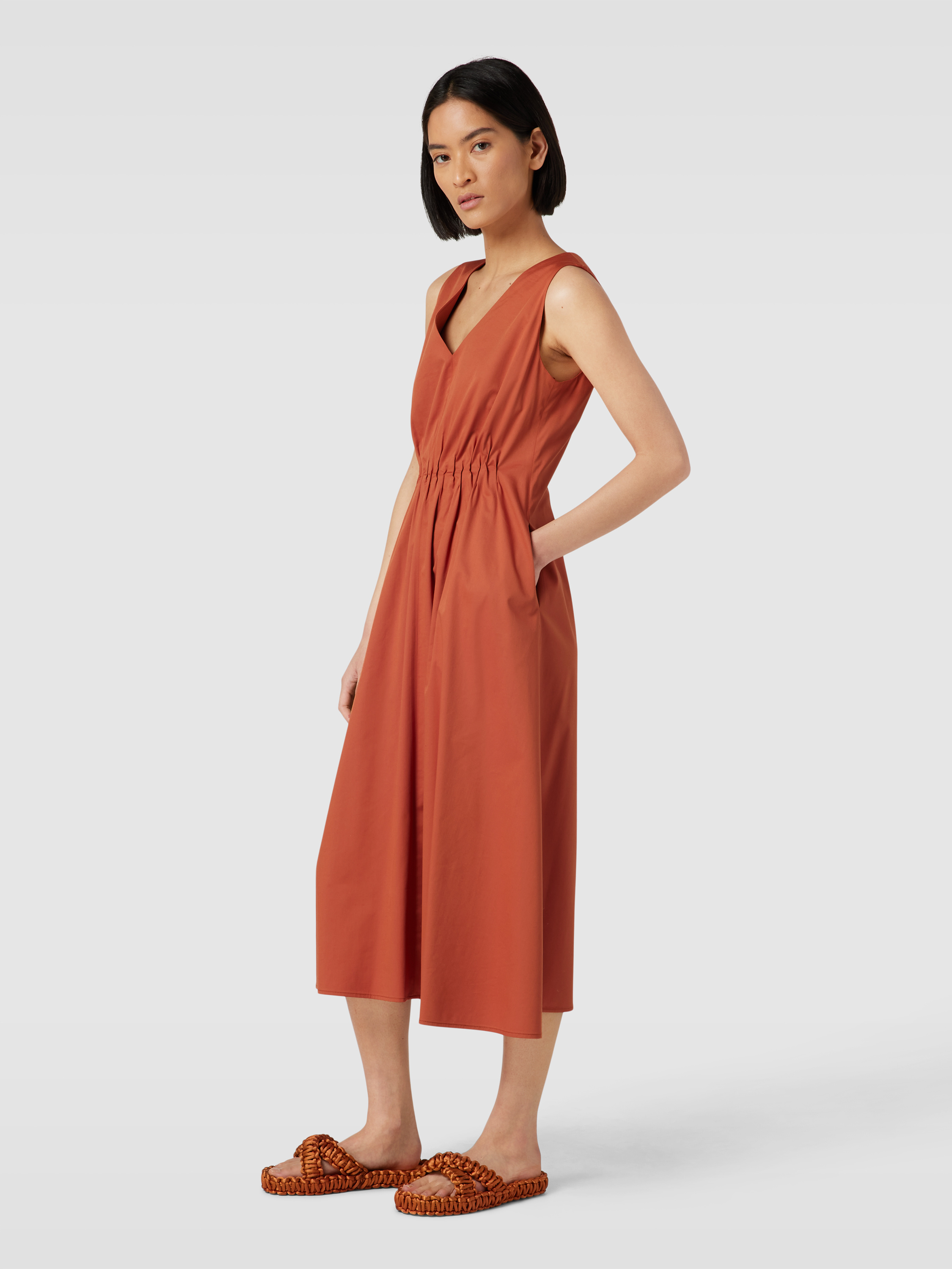 S.Oliver BLACK LABEL Midikleid - Plisseerock Mit V-Ausschnitt