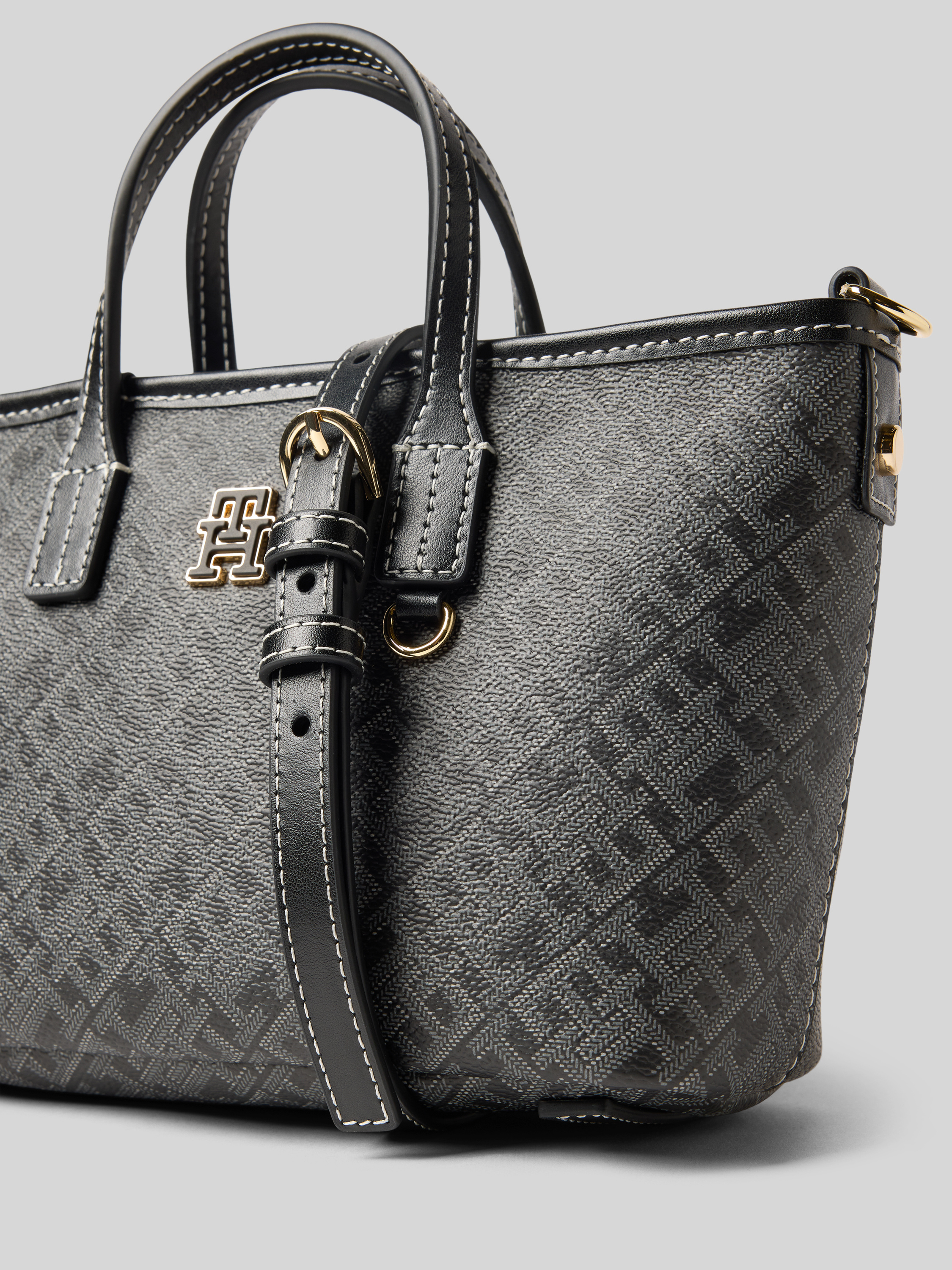 Tommy Hilfiger Tas Met Leren Applicaties In Zwart Online Kopen P C tommy-hilfiger-tas-met-leren-applicaties-in-zwart-online-kopen-p-c