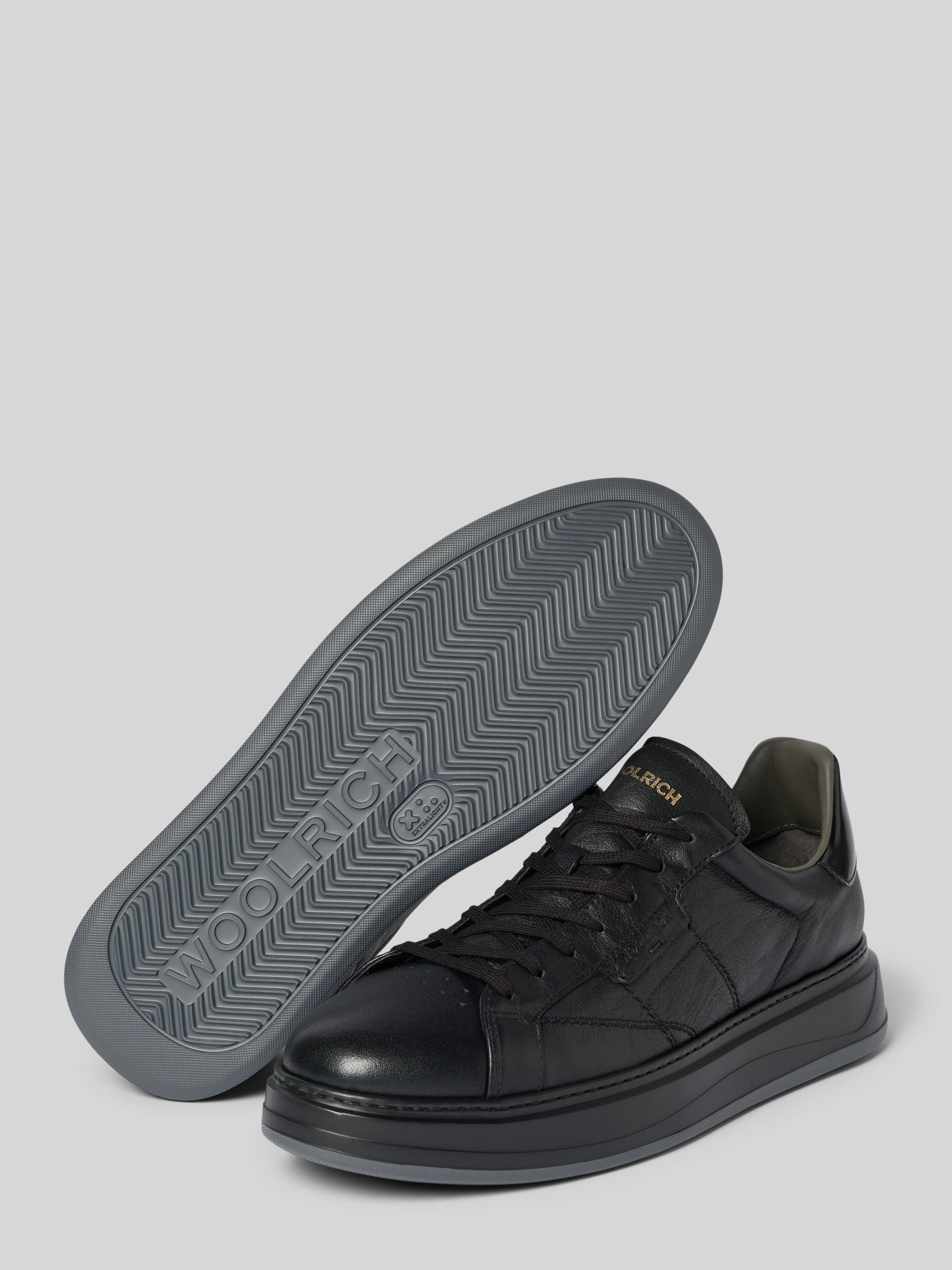 Erstaunlich Sneaker Aus Leder Bilder