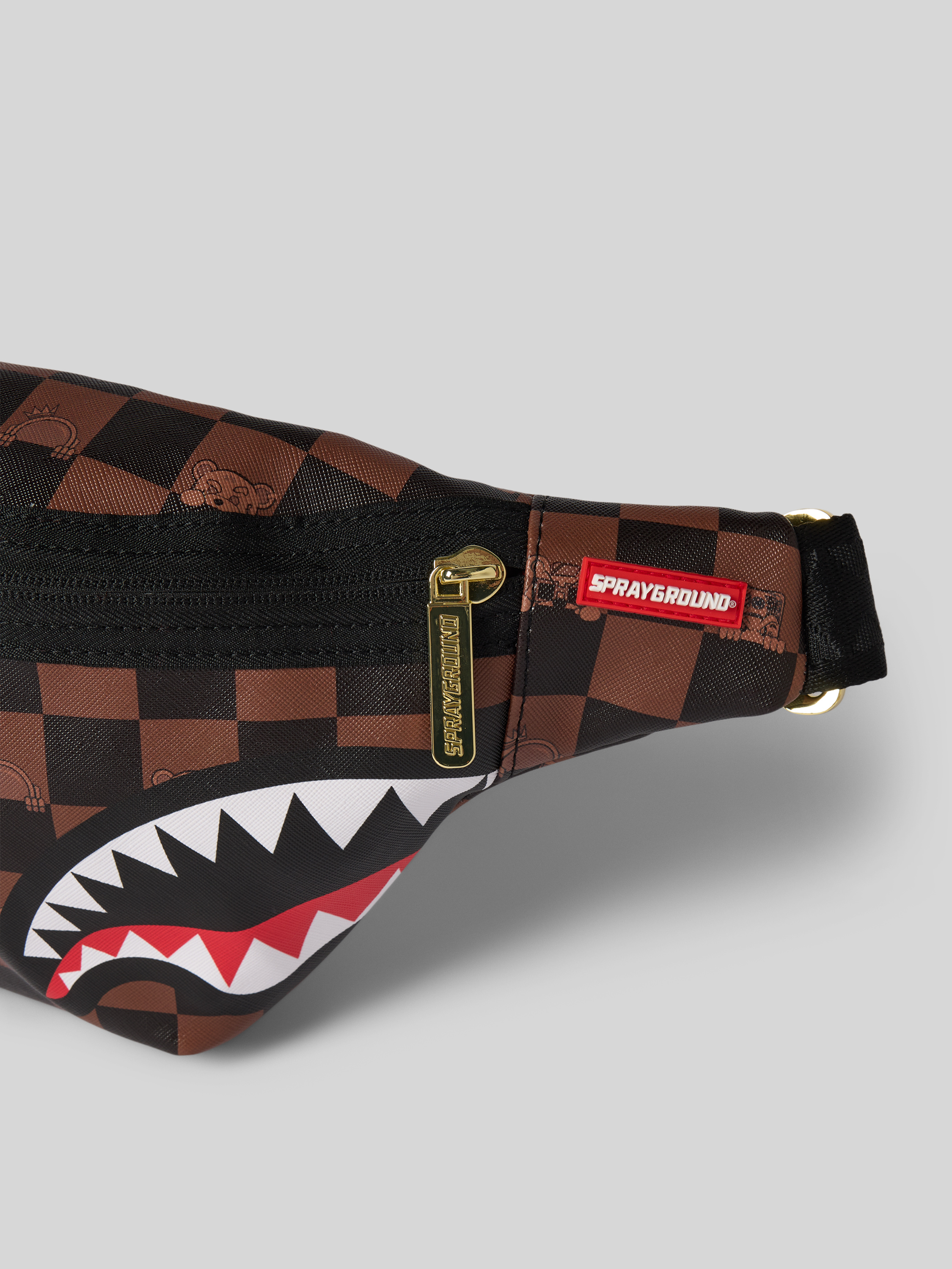 Sprayground Label Sprayground Bauchtasche mit Label-Badge Modell 'Peeking Character ...