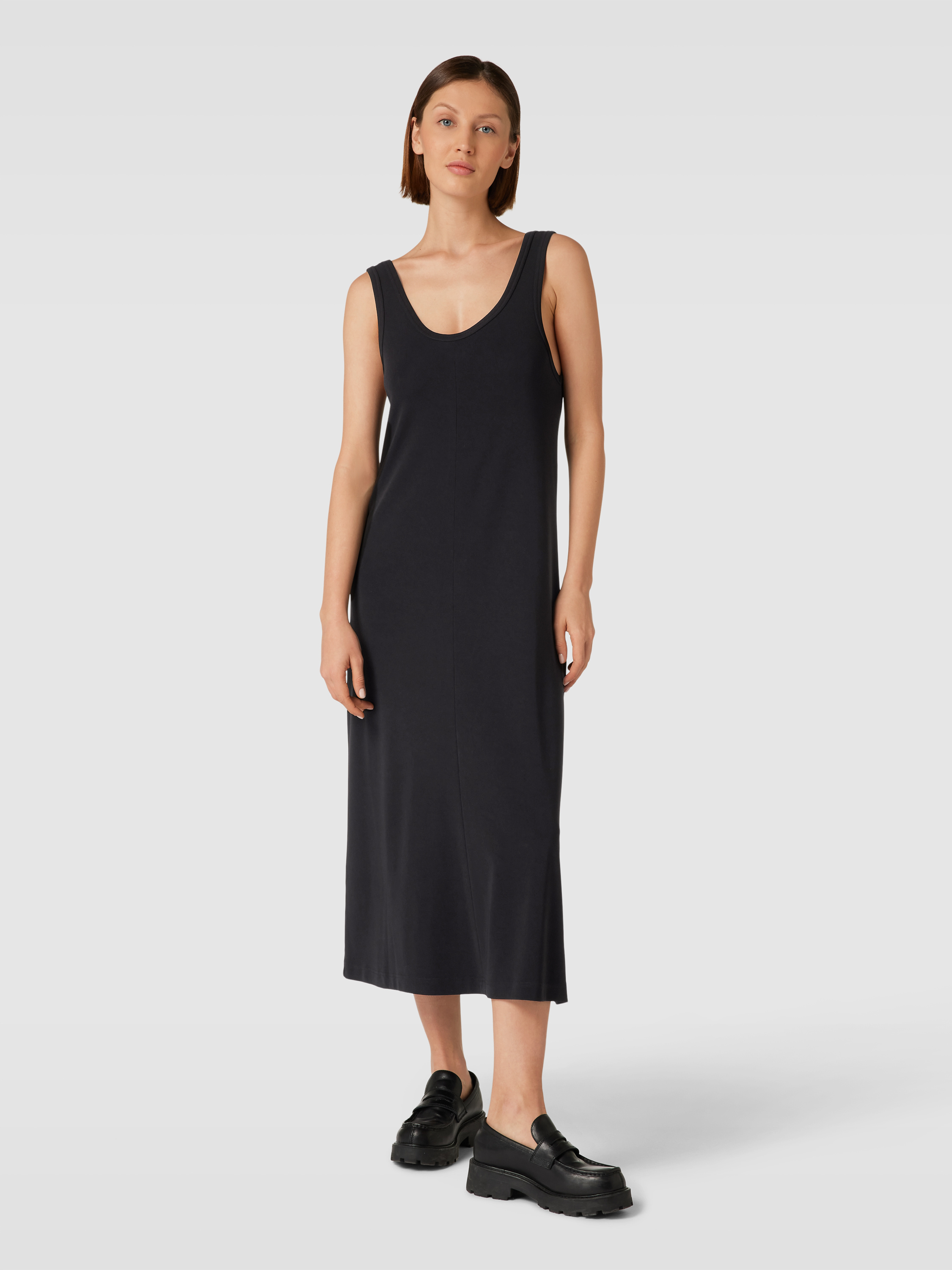 DRYKORN Midikleid mit V-Ausschnitt Modell 'RESIMA' (black) online kaufen