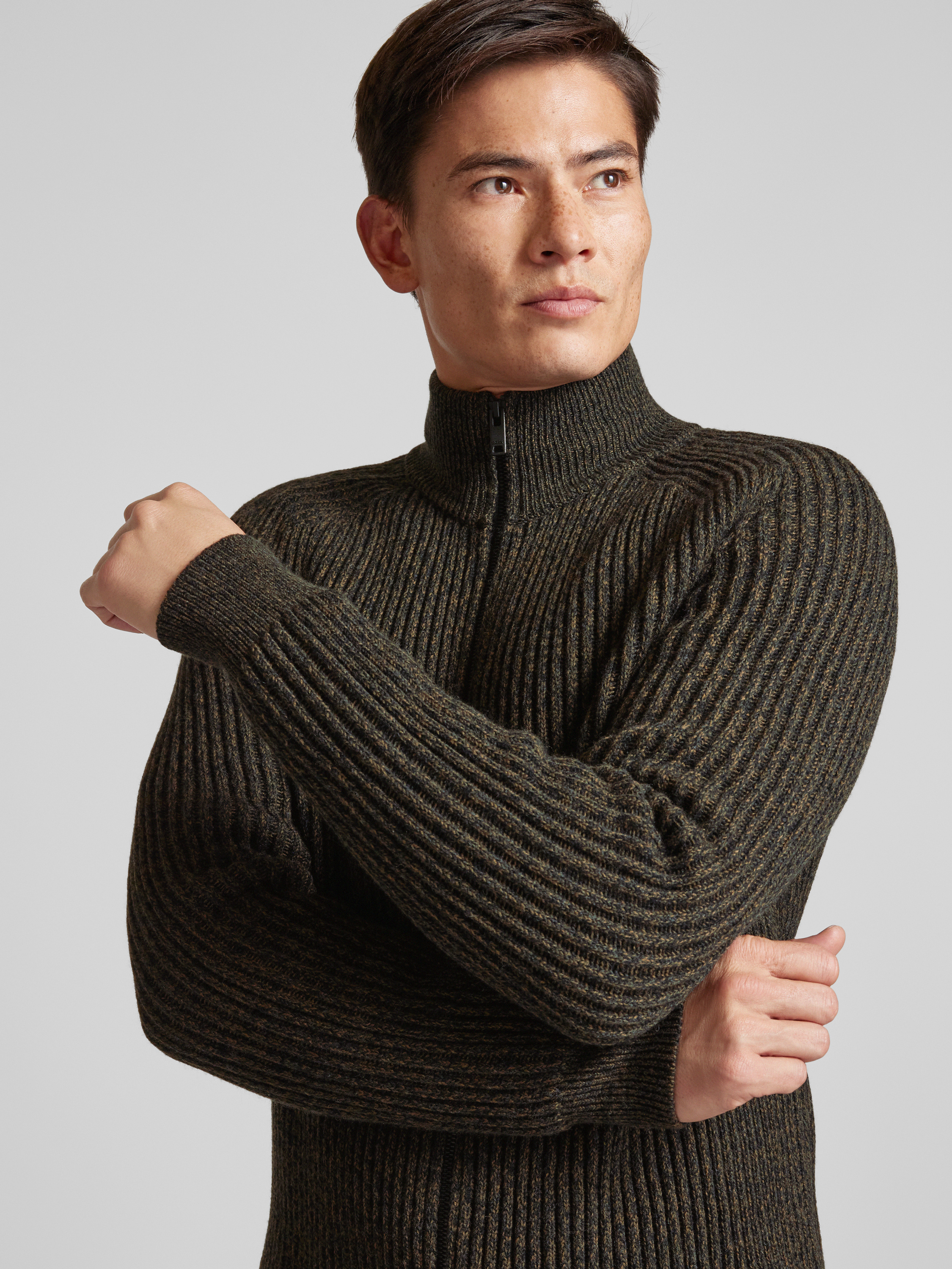 BOSS Orange Strickjacke mit Stehkragen Modell 'Kostellar' (oliv