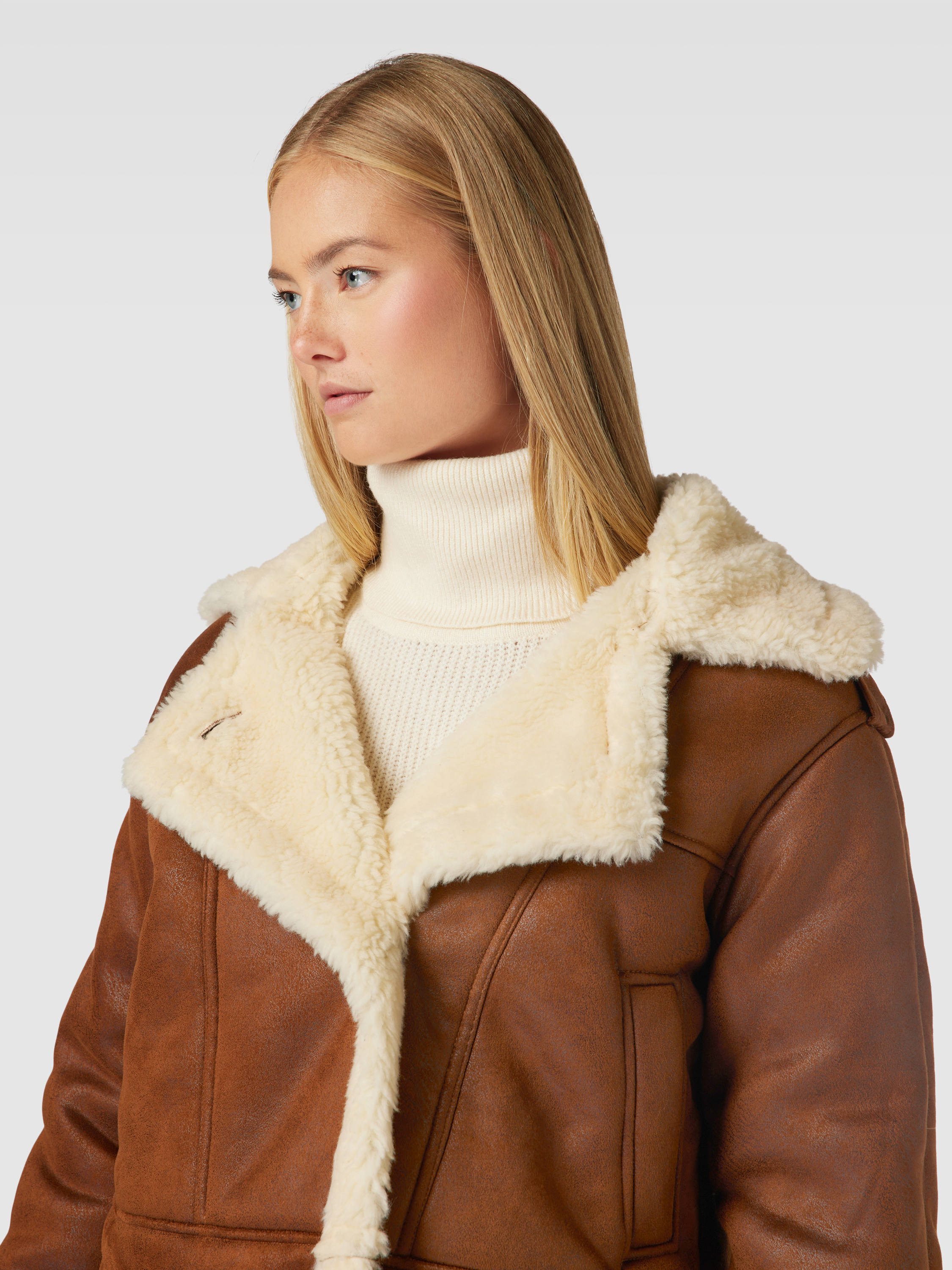 Elegantes Damen Winterjacke Camel Bild