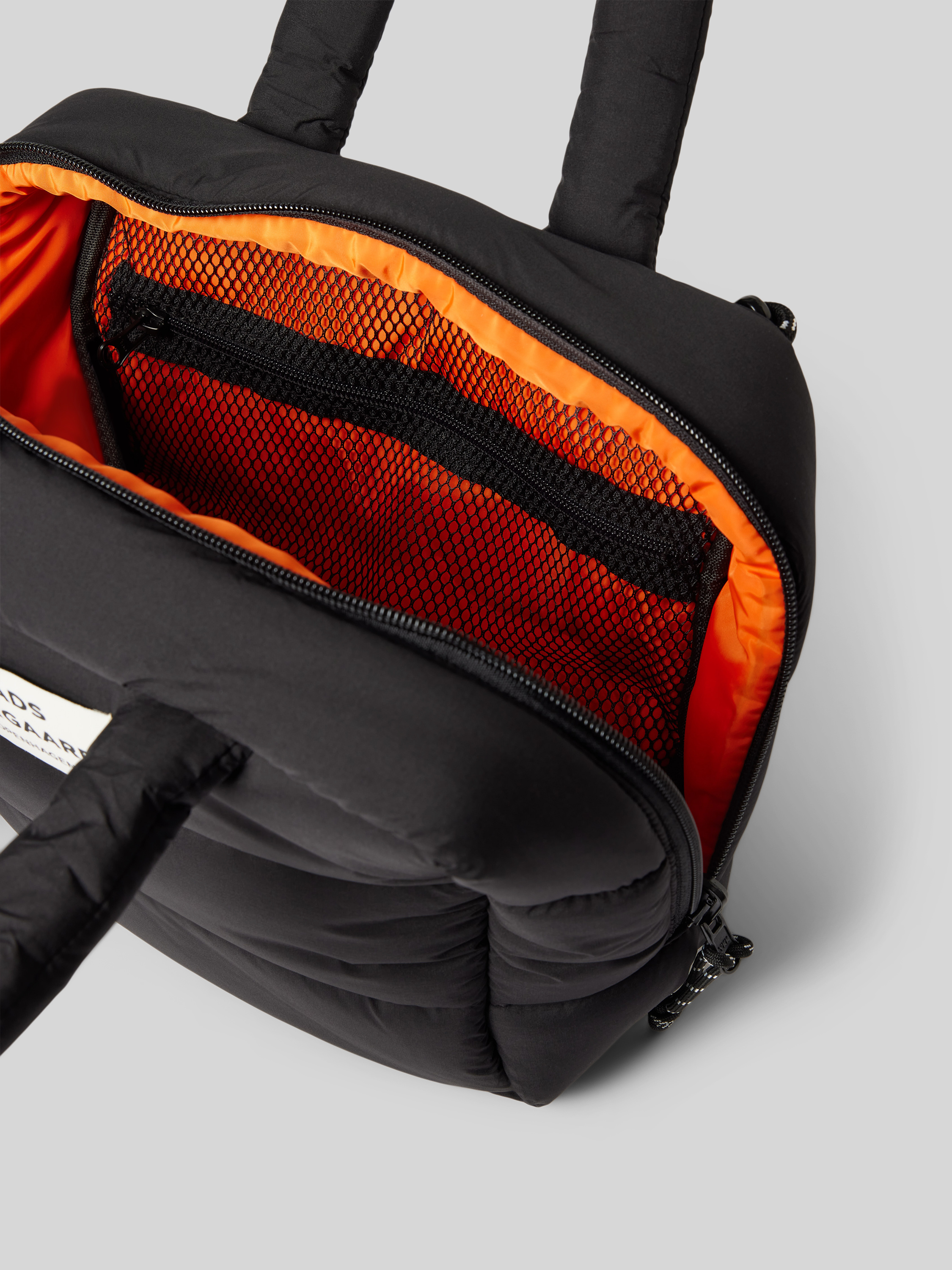 MADS NØRGAARD Handtasche mit Label-Detail (black) online kaufen