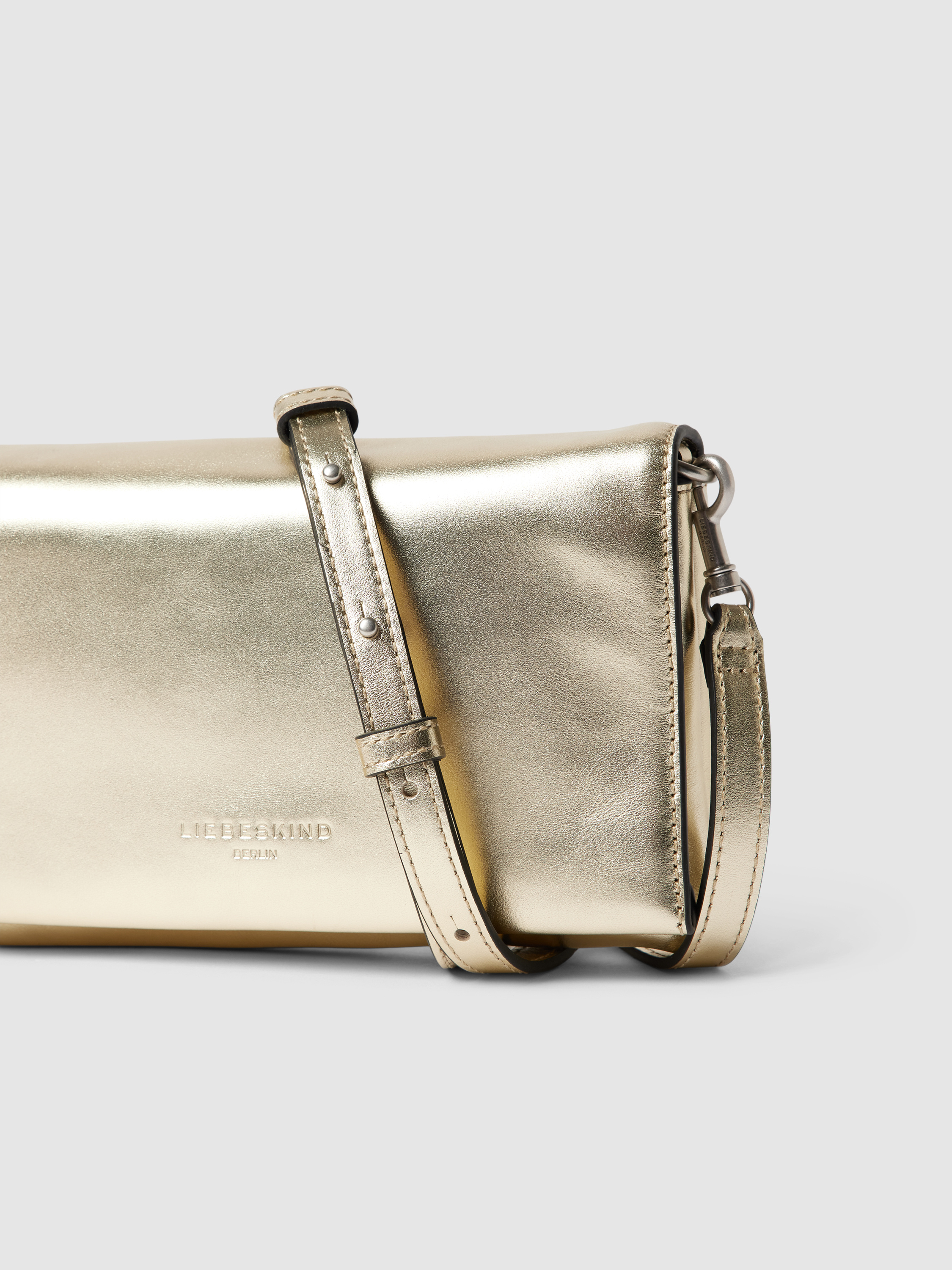 LIEBESKIND BERLIN Umhngetasche im Metallic-Look Modell 'ELOUISE' (gold)  online kaufen