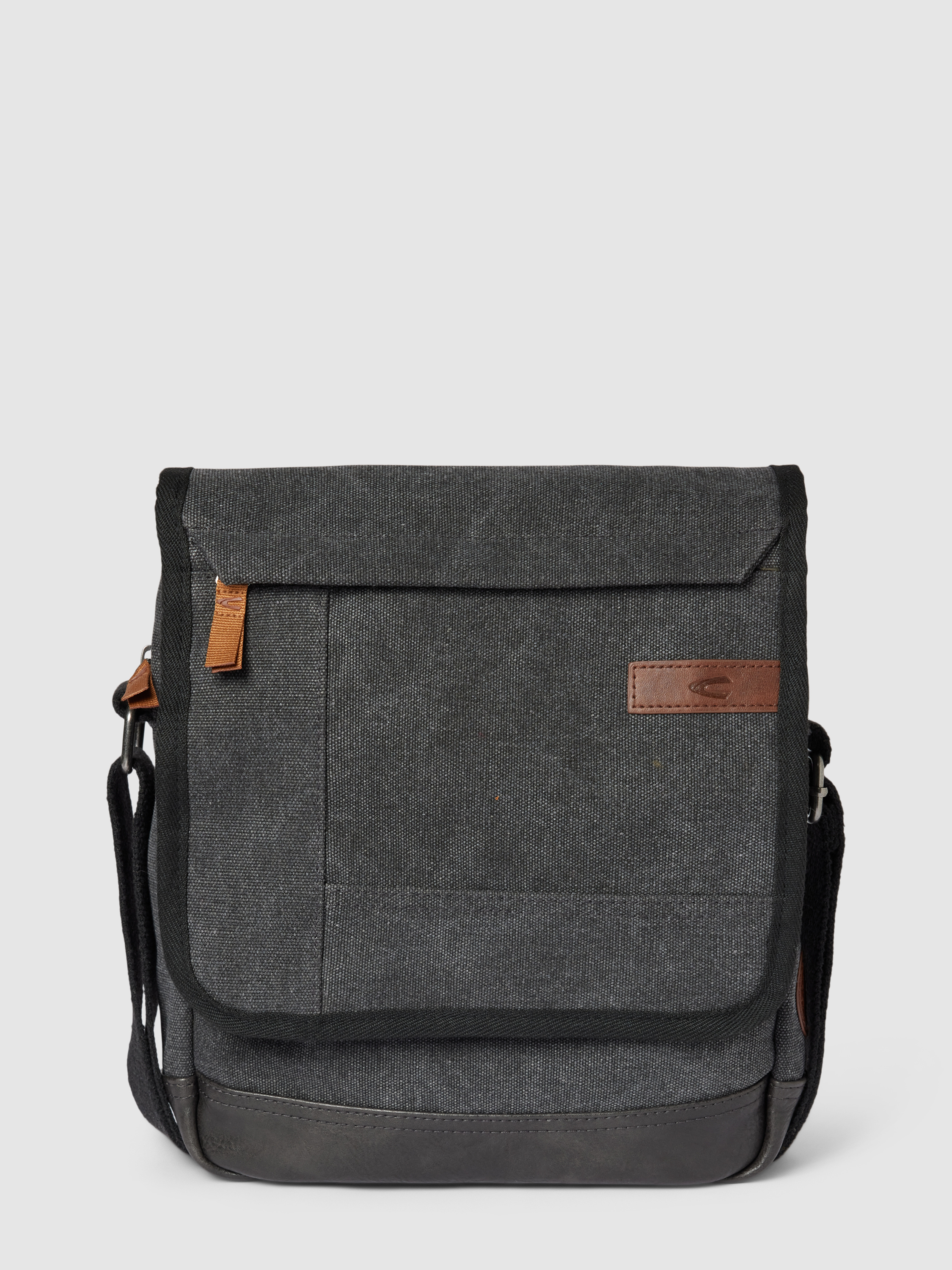 camel active Crossbody Back mit Label-Detail (black) online kaufen