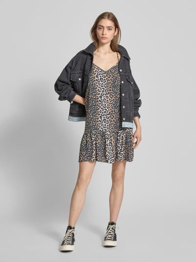 Shop The Look FULLLENGTHFRONT1