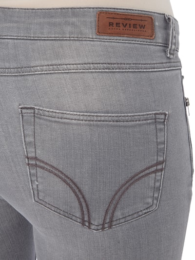 Review Jeans im Washed Out-Look mit Zip-Details Hellgrau 2