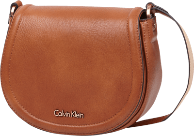 CK Calvin Klein Saddle Bag mit Überschlag und Schulterriemen Cognac 4