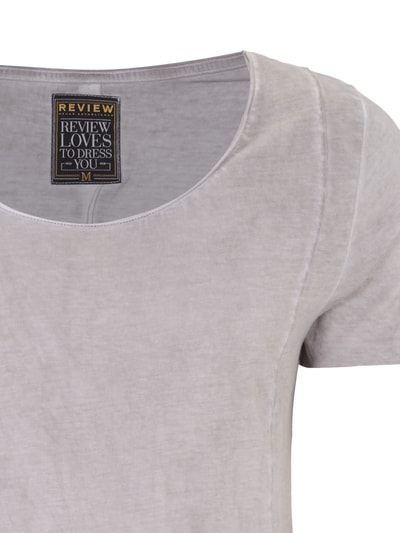 REVIEW Long Fit T-Shirt mit asymetrischem Saum Sand 2