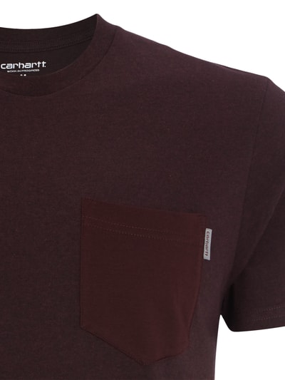 Carhartt Work In Progress T-Shirt mit Brusttasche in Kontrastfarbe Bordeaux 2