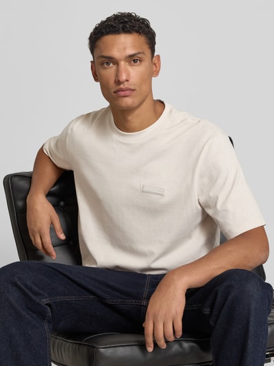 ARMANI EXCHANGE T-shirt z naszywką z logo Złamany biały 3