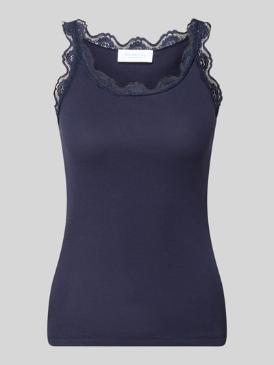 Productfoto, Slim Fit Top met Spitzenbesatz uit puur katoen van Rich & Royal, dames top in donkerblauw, ronde hals, ruglengte maat S 56 cm