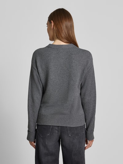 s.Oliver RED LABEL Relaxed Fit Strickpullover aus Baumwoll-Mix mit Woll-Anteil Mittelgrau Melange 5