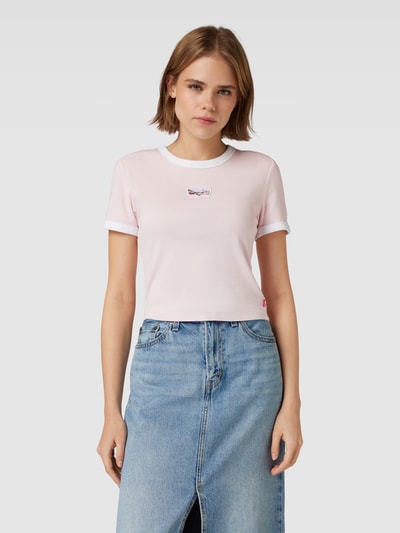 Levi's® T-Shirt mit Motiv-Patch Rosa 4