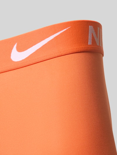 Produktfoto, Trunks mit Label-Details im 3er-Pack von Nike, mieszanka materiałów z dodatkiem streczu, dopasowany krój, elastyczny pas, detale z logo, zestaw 3 szt., pomarańczowy kolor, gładka powierzchnia