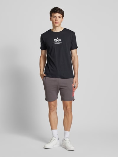 Alpha Industries Sweatshorts mit elastischem Bund und Tunnelzug Anthrazit 1