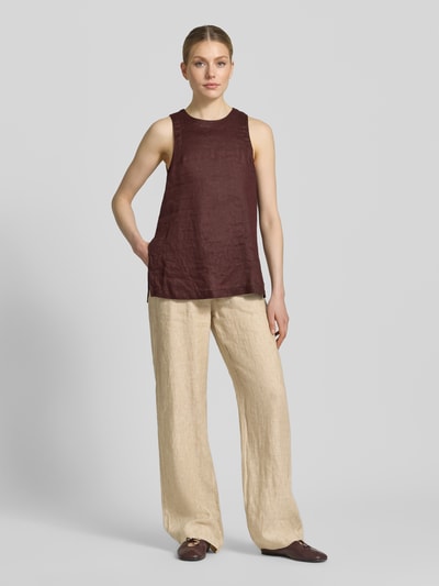 Frauenmodel trägt Leinenhose mit Bindegürtel Modell 'Chiara Belt' von MAC, Damen Leinen, Wide-Leg-Pants, Ganzkörperansicht von vorne.