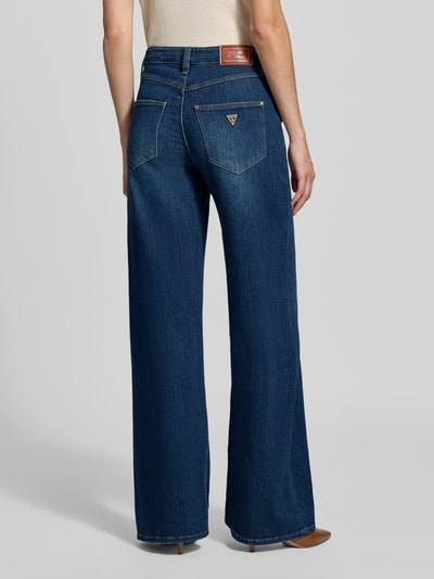 GUESS Straight Fit Jeans aus Baumwoll-Mix Modell 'BELLFLOWER' Dunkelblau 5