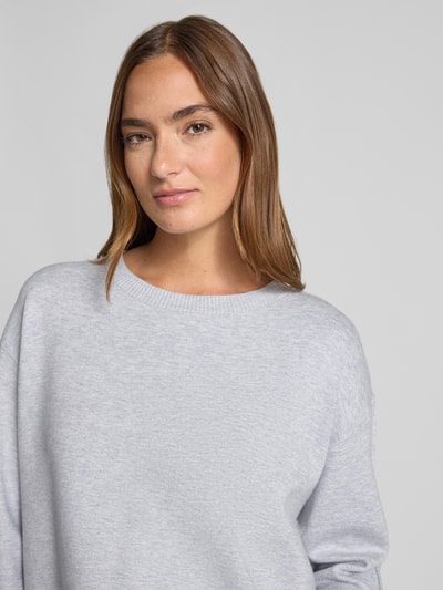 comma Strickpullover aus Viskose-Mix mit Rundhalsausschnitt Hellgrau 3