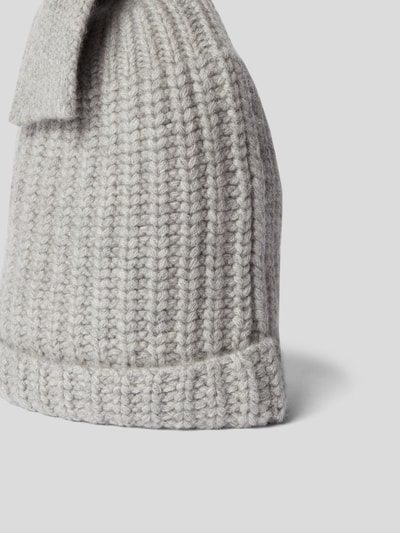 The Holy goat Beanie aus Kaschmir Hellgrau meliert 3