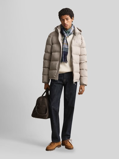 GANT Regular Fit Steppjacke mit Zweiwege-Reißverschluss Taupe 1