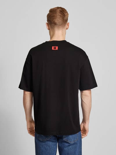 HUGO T-Shirt mit Motiv-Print Modell 'Dutire' Black 3
