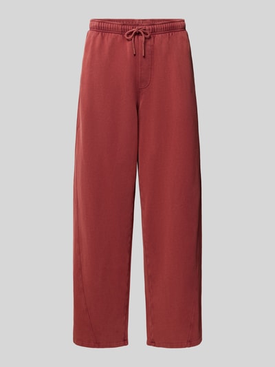 Produktfoto, Sweatpants mit elastischem Bund Modell 'JITBAY' von American Vintage in Rot, reine Baumwolle, Relaxed Fit, Tunnelzug, neutrale Struktur