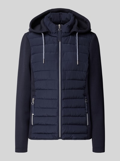 Productfoto, Steppjacke mit Kapuze und Reißverschlusstaschen van Christian Berg Woman Selection, donkerblauw, regular fit, rits, zakken, maat 36 ruglengte 59 cm, schouderbreedte 41 cm, borstwijdte 50 cm, mouwlengte 65 cm, zachte stof, horizontale stiksels