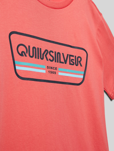 Quiksilver T-shirt z okrągłym dekoltem model 'RANGE LIFE’ Koralowy 2