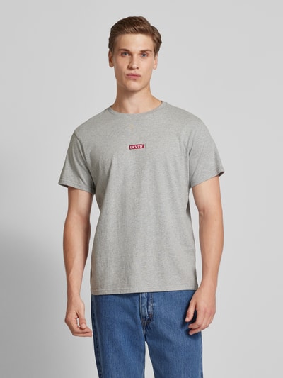 Levi's® Relaxed Fit T-Shirt mit Label-Patch Modell 'BABY' Hellgrau 4