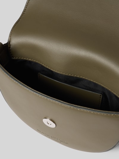 Marc O'Polo Umhängetasche in Lederoptik Oliv 5