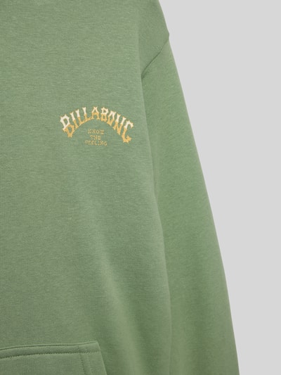 Billabong Hoodie mit Label- und Statement-Print Modell 'FOUNDATION PO' Schilf 2