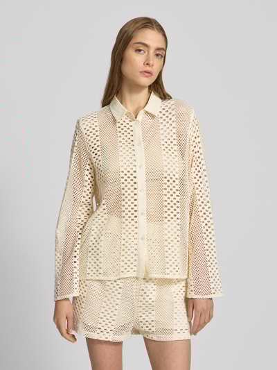 Colourful Rebel Regular Fit Bluse mit Lochmuster Modell 'Lexi' Offwhite 4