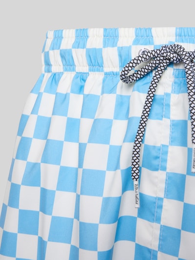 Produktfoto, Badehose im Allover-Look Modell 'Liffy Check' von BOARDIES für Herren in Blau und Weiß mit elastischem Bund und Kordelzug, Regular Fit