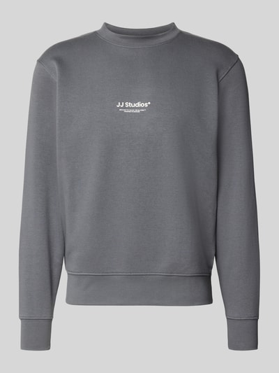 Produktfoto, Regular Fit Sweatshirt aus Baumwoll-Mix Modell 'Soho' von JACK & JONES in Grau mit Logo-Print, Rundhalsausschnitt, elastische Abschlüsse
